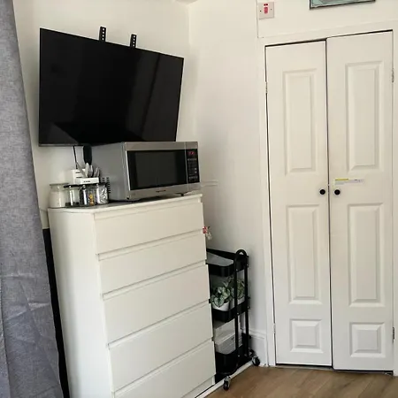 Comfy Stay In Wandsworth Town London Exterior photo