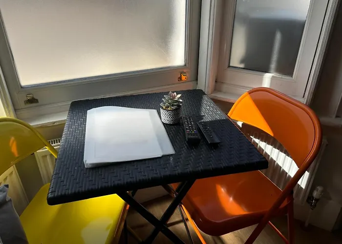 Comfy Stay In Wandsworth Town